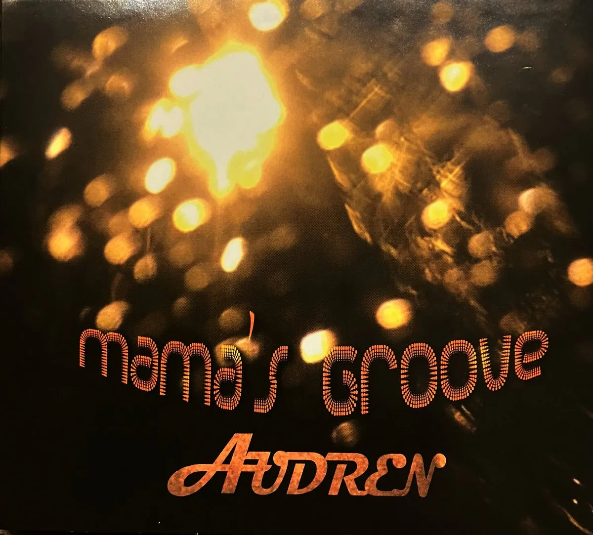MAMA'S GROOVE